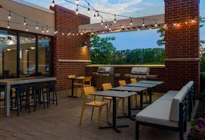 Отель Home2 Suites By Hilton Buffalo Airport/galleria Mall