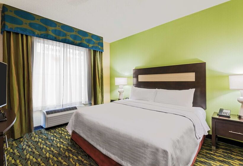 هتل Homewood Suites By Hilton Little Rock Downtown