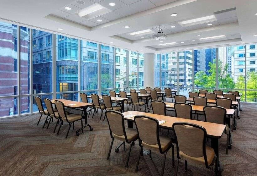 هتل Hyatt Place Chicago/downtown   The Loop