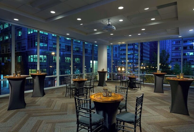 هتل Hyatt Place Chicago/downtown   The Loop