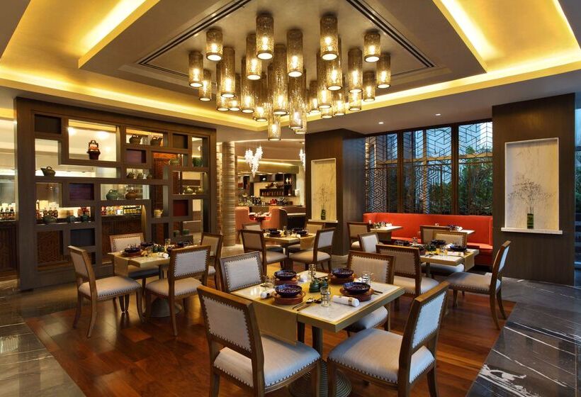 Отель Hyatt Regency Ahmedabad