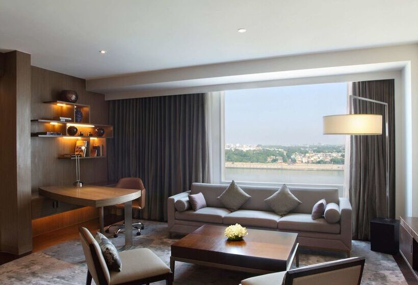 Отель Hyatt Regency Ahmedabad