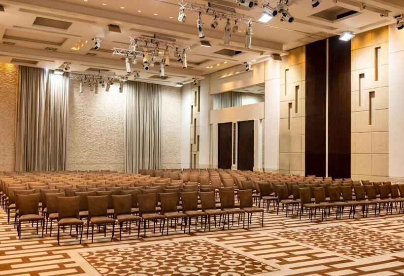 هتل Hyatt Regency Dushanbe