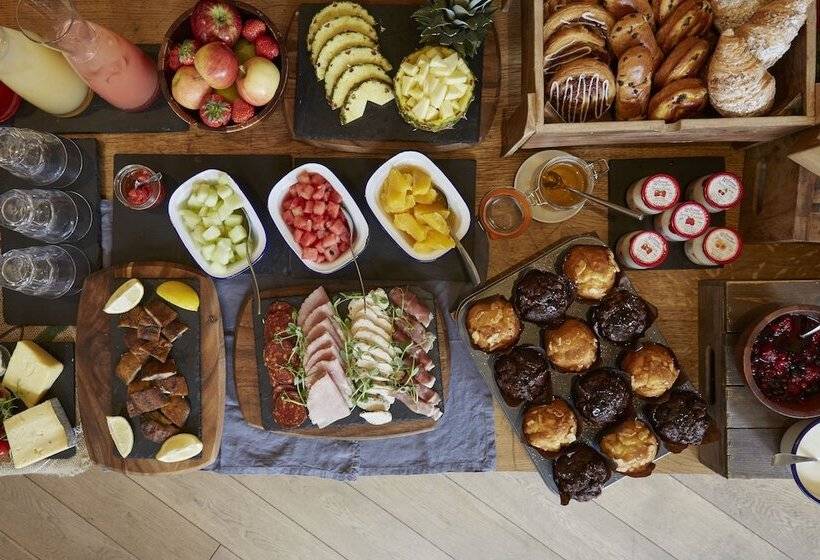 Отель Indigo York, An Ihg