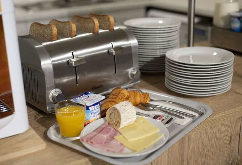 فندق Kyriad Direct Clermont Ferrand Nord Gerzat