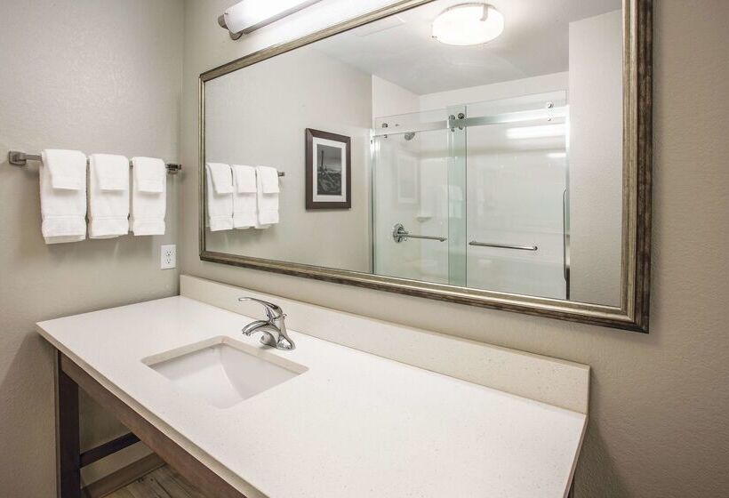 Отель La Quinta By Wyndham Duluth