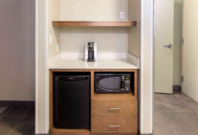 בית מלון כפרי La Quinta Inn & Suites By Wyndham Tulsa Downtown   Route 66