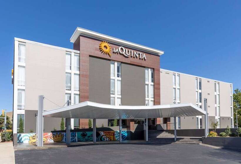 فندق La Quinta Inn & Suites By Wyndham Tulsa Downtown   Route 66