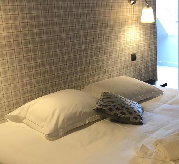 酒店 La Voile Rouge