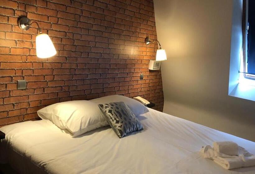 Отель La Voile Rouge