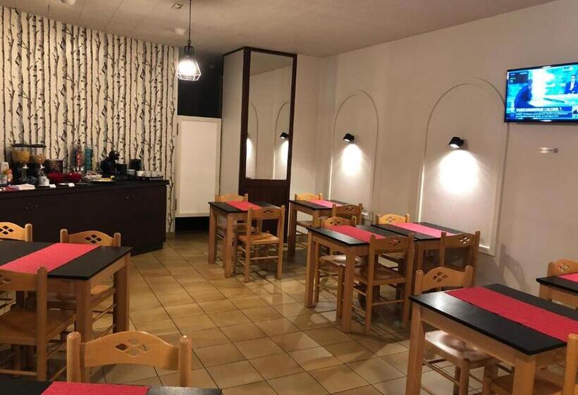 酒店 La Voile Rouge