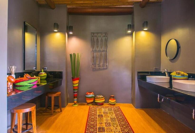 هتل Lala Mukha Tented Resort Khao Yai