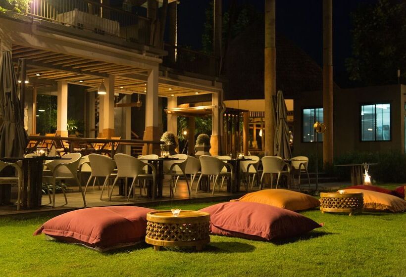 Отель Lala Mukha Tented Resort Khao Yai