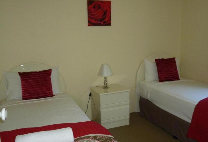 בית מלון כפרי Le Lavandou Apartments