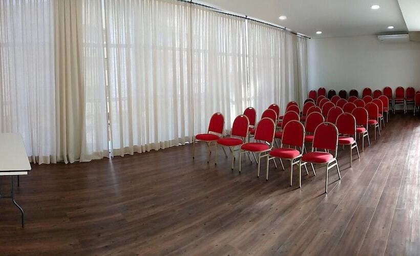 هتل Maestro Executive Toledo