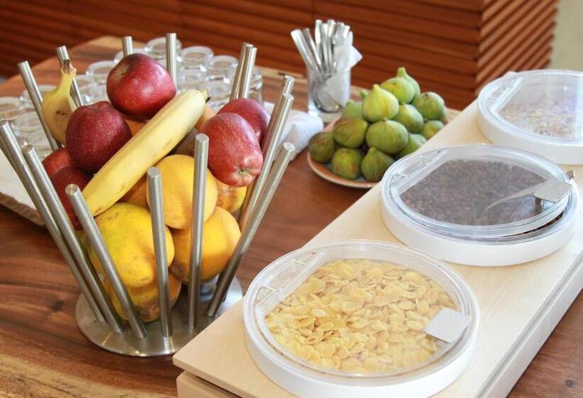 בית מלון כפרי Maria Beach