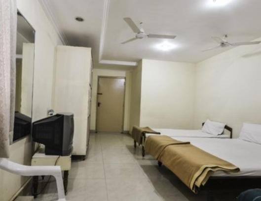 ホテル Maya Deluxe