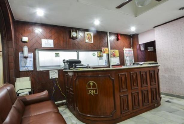 ホテル Maya Deluxe