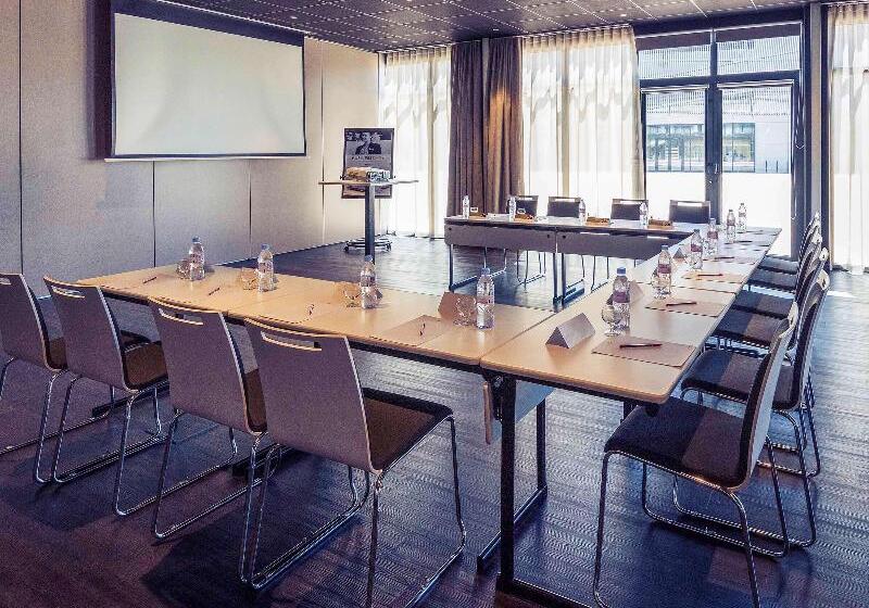 בית מלון כפרי Mercure Cherbourg Centre Port