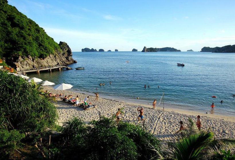 هتل Monkey Island Resort