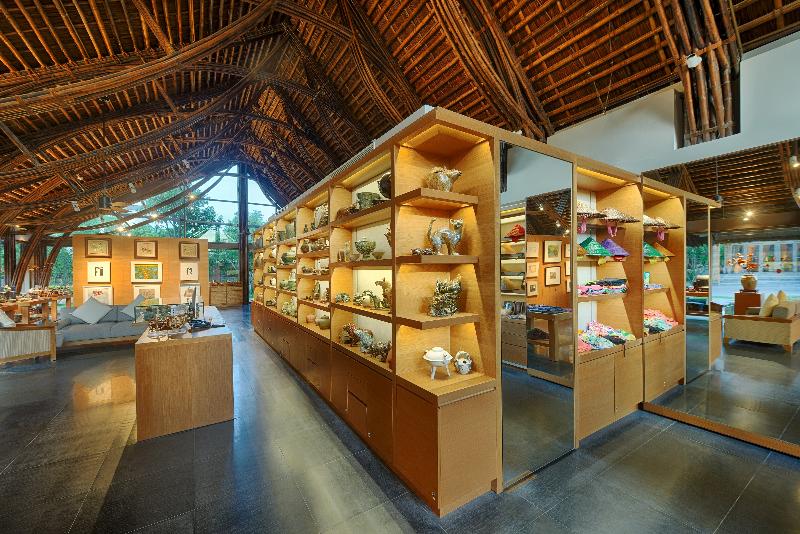 هتل Naman Retreat