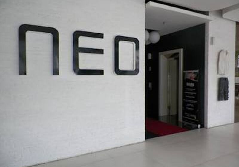 酒店 Neo  Melawai By Aston