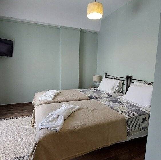 בית מלון כפרי Omega Rooms Anaxos