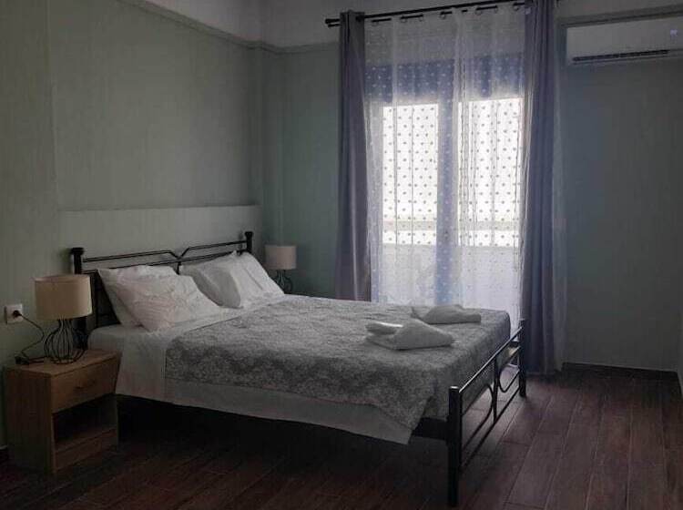 בית מלון כפרי Omega Rooms Anaxos