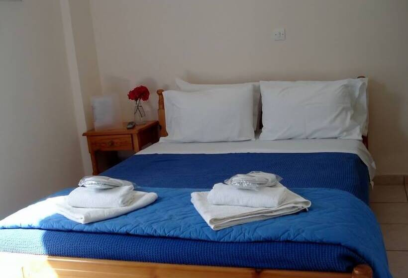 בית מלון כפרי Omega Rooms Anaxos