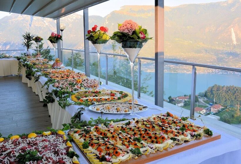 فندق Pineta Campi