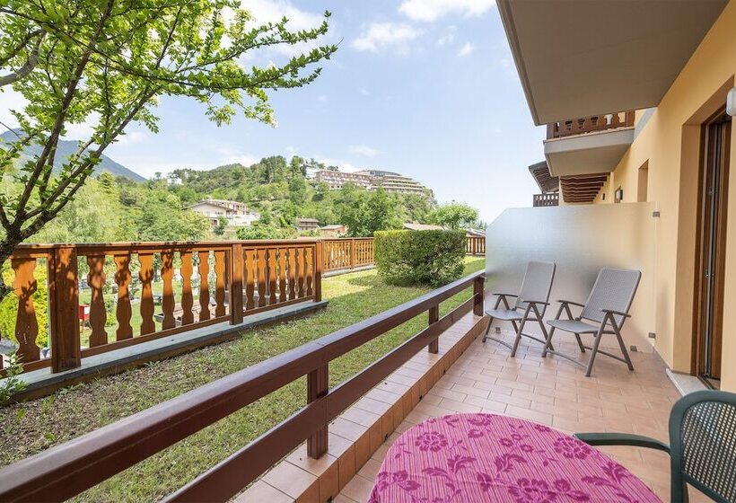 فندق Pineta Campi