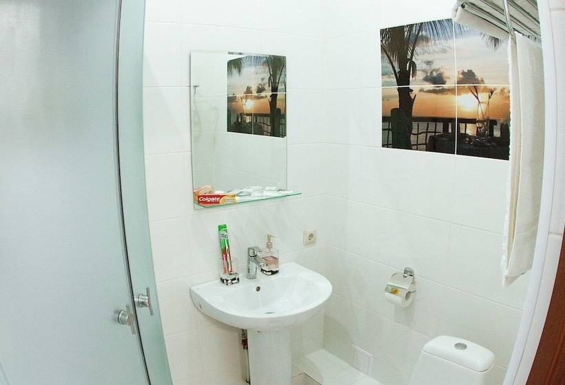 호텔 Piramida Business