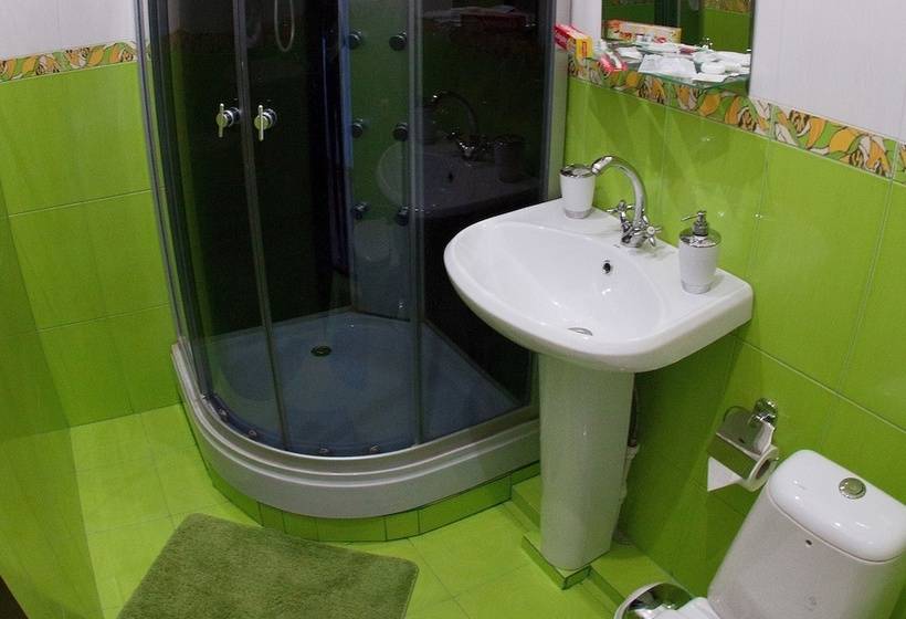 호텔 Piramida Business