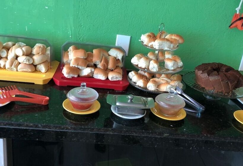 ホテル Pousada Samburá