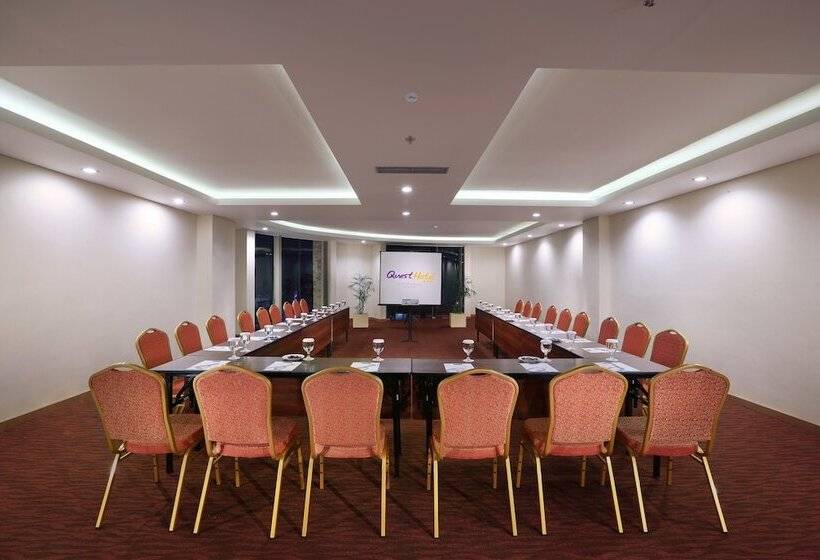 호텔 Quest San Denpasar By Aston