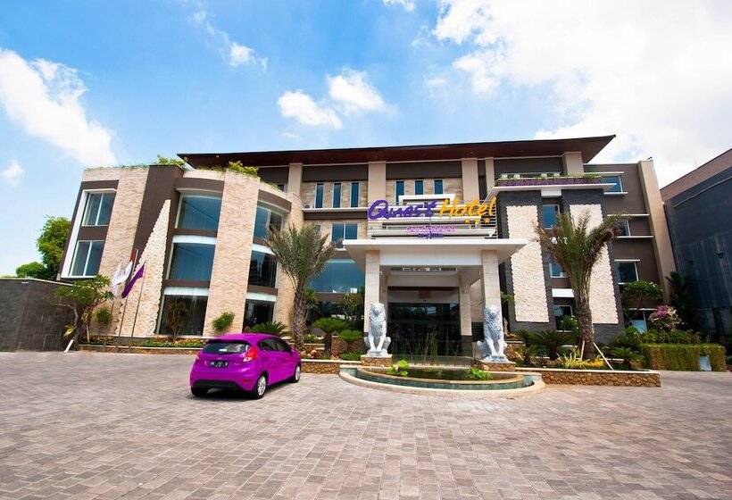 호텔 Quest San Denpasar By Aston