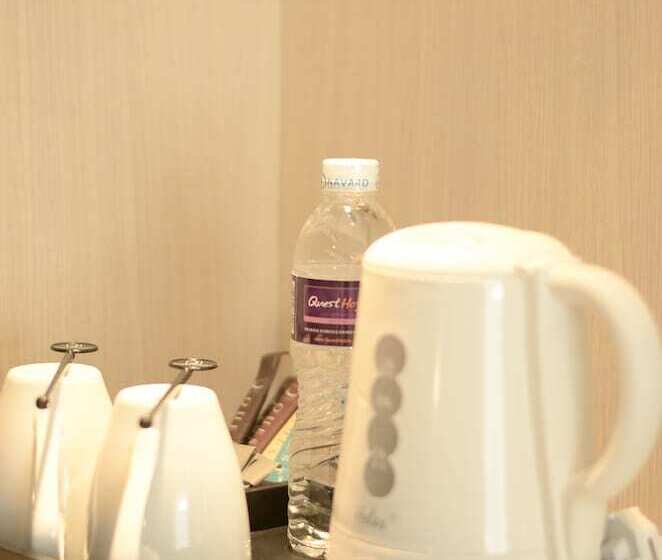 호텔 Quest San Denpasar By Aston