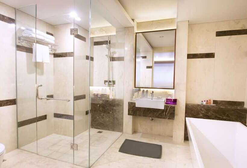 호텔 Quest San Denpasar By Aston