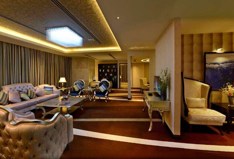 هتل Radisson Blu Chattogram Bay View