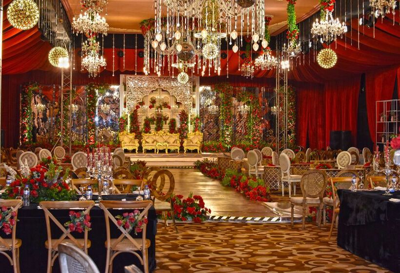 هتل Radisson Blu Chattogram Bay View