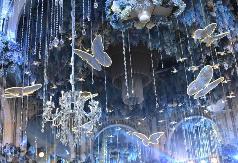 هتل Radisson Blu Chattogram Bay View