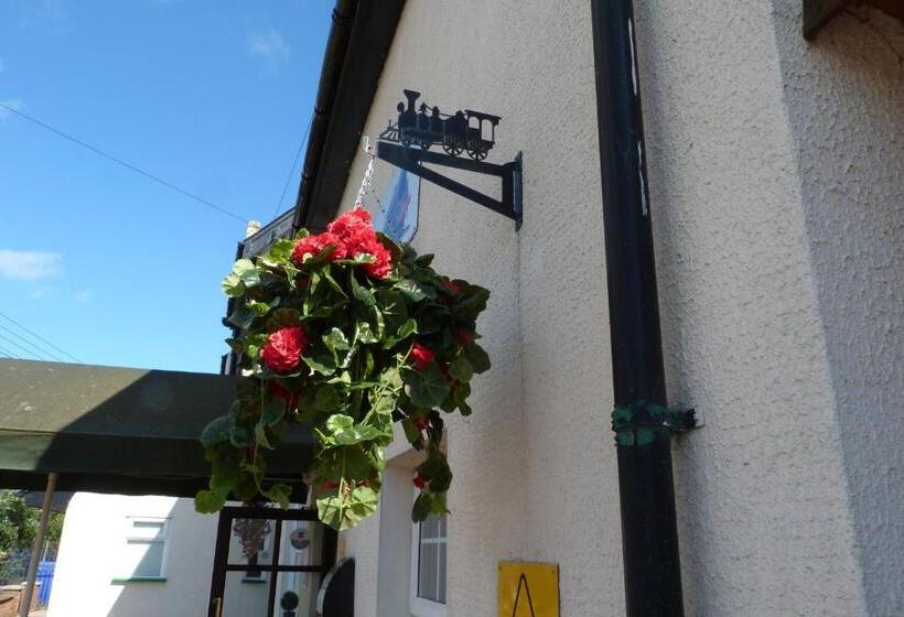 فندق Railway Inn