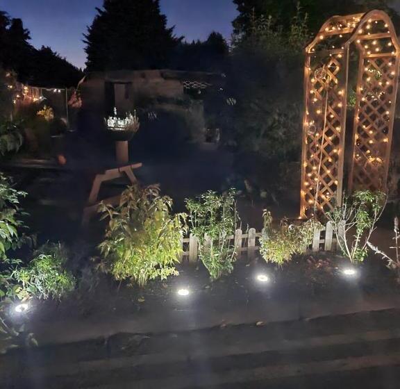 فندق Railway Inn