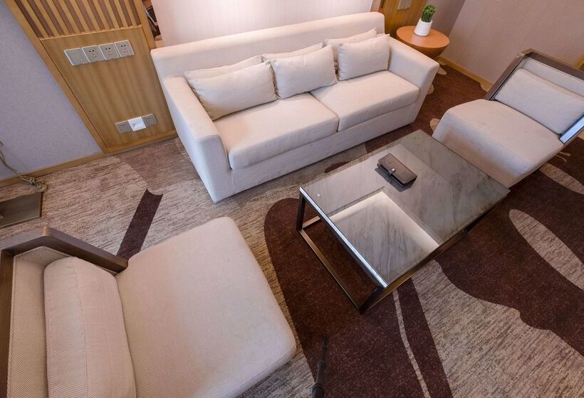 בית מלון כפרי Ramada Plaza By Wyndham Fuzhou South