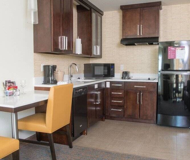 هتل Residence Inn By Marriott Rapid City