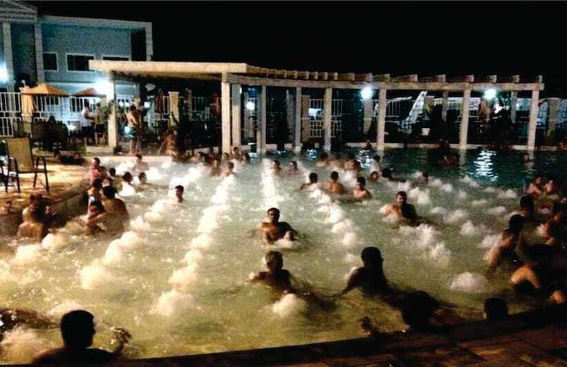 בית מלון כפרי Resort L Acqua Diroma Iv