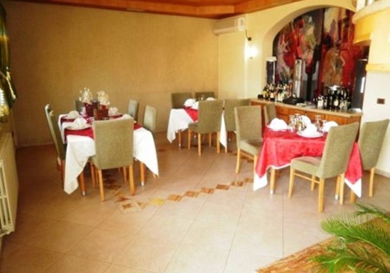 בית מלון כפרי Rezidenca Desaret