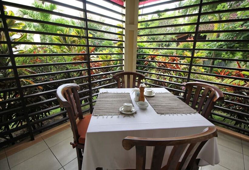 בית מלון כפרי Rossa Garden