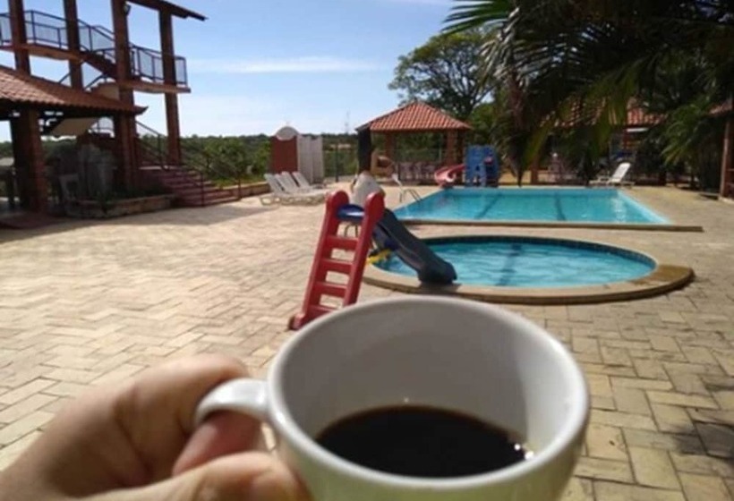 בית מלון כפרי Serrano