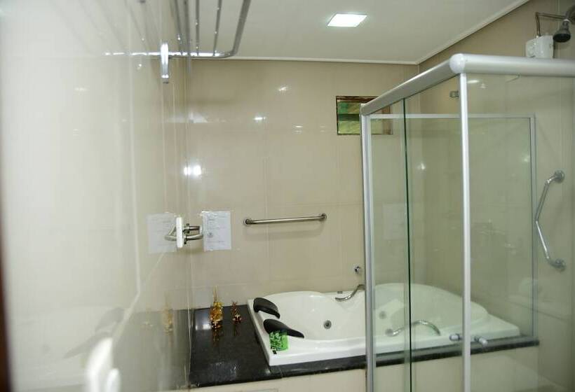 בית מלון כפרי Serrano